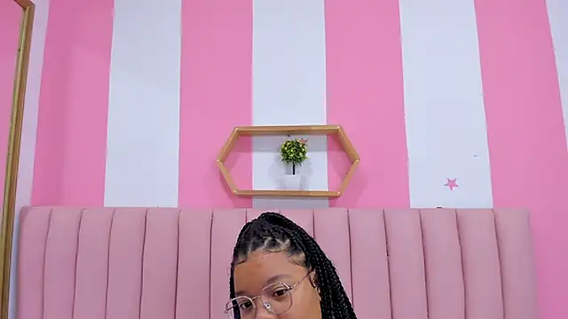 Snapshot of ISABELLA_020 chatting on 20, 2, 2025 ISABELLA 020 online show from 20, 2, 2025