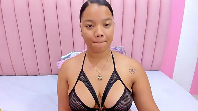 Snapshot of ISABELLA_020 chatting on 22, 2, 2025 ISABELLA 020 online show from 22, 2, 2025