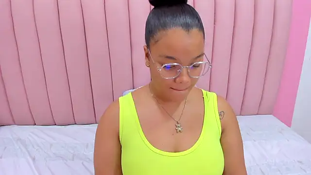 Snapshot of ISABELLA_020 chatting on 1, 3, 2025 ISABELLA 020 online show from 1, 3, 2025