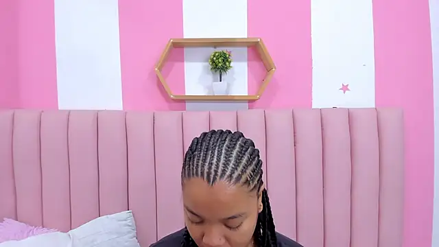 Snapshot of ISABELLA_020 chatting on 14, 3, 2025 ISABELLA 020 online show from 14, 3, 2025