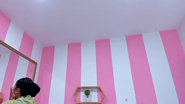 Snapshot of ISABELLA_020 chatting on 17, 9, 2025 ISABELLA 020 online show from 17, 9, 2025