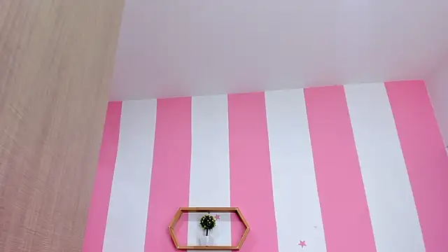 Snapshot of ISABELLA_020 chatting on 7, 11, 2025 ISABELLA 020 online show from 7, 11, 2025