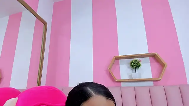 Snapshot of ISABELLA_020 chatting on 28, 11, 2025 ISABELLA 020 online show from 28, 11, 2025