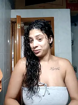 Snapshot of Shura_xxxBig chatting on 4, 12, 2025 Shura xxxBig online show from 4, 12, 2025