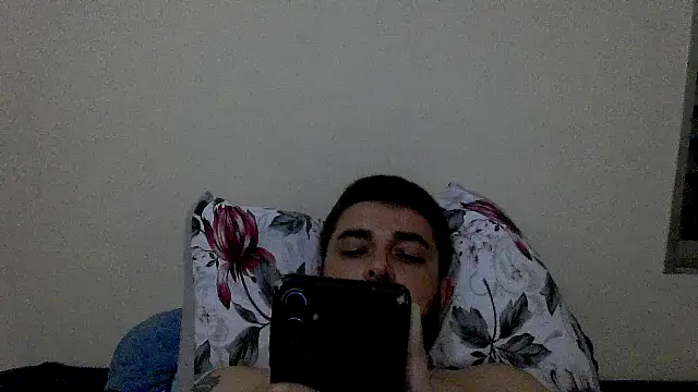 Snapshot of Dat1994 chatting on 13, 11, 2025 Dat1994 online show from 13, 11, 2025