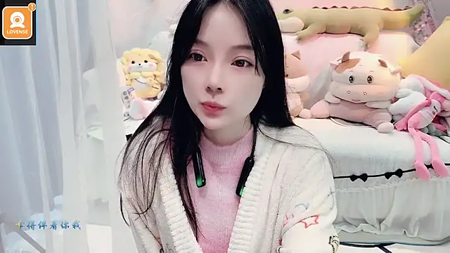 AKiKi711 online show from 9, 10, 2025