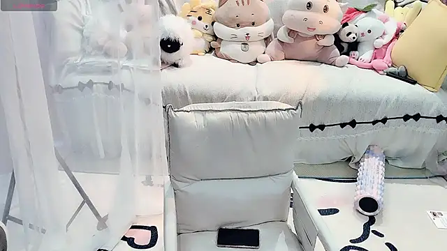 AKiKi711 online show from 8, 7, 2026