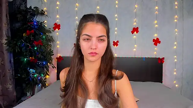 Milana Crystal  online show from 22, 12, 2025