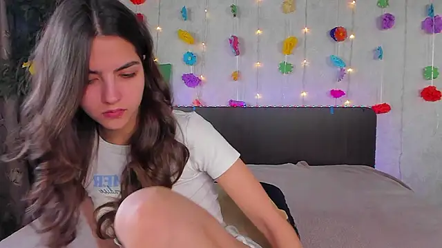 Milana Crystal  online show from 26, 3, 2026