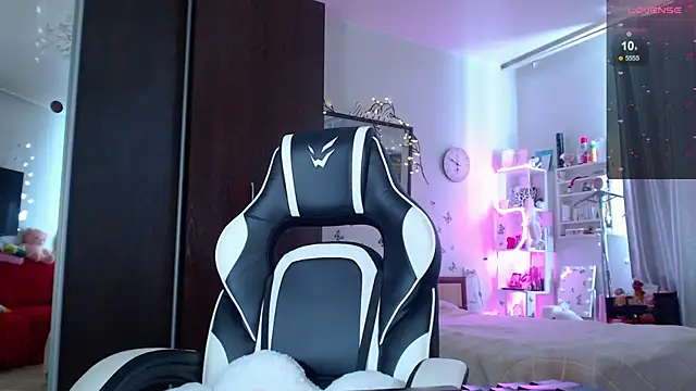 Sidney blush online show from 9, 4, 2026