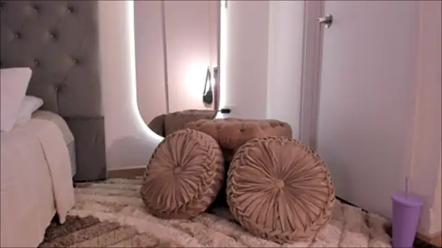 Snapshot of Lexie-red chatting on 3, 2, 2025 Lexie-red online show from 3, 2, 2025