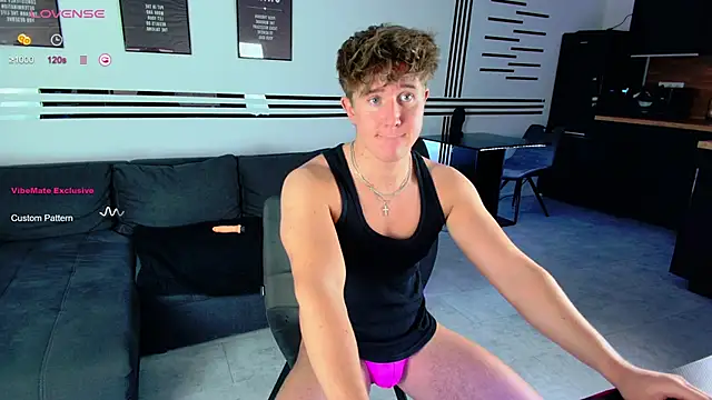 Snapshot of ChristianLevine_ chatting on 1, 1, 2025 ChristianLevine online show from 1, 1, 2025