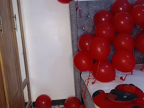 Snapshot of chococreamie chatting on 16, 2, 2025 chococreamie online show from 16, 2, 2025