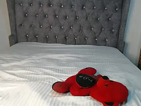 Snapshot of chococreamie chatting on 12, 3, 2025 chococreamie online show from 12, 3, 2025