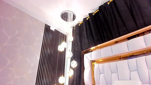 SarayRoyse online show from 17, 11, 2025