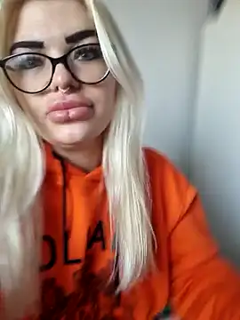 MariellaSun  online show from 28, 1, 2025