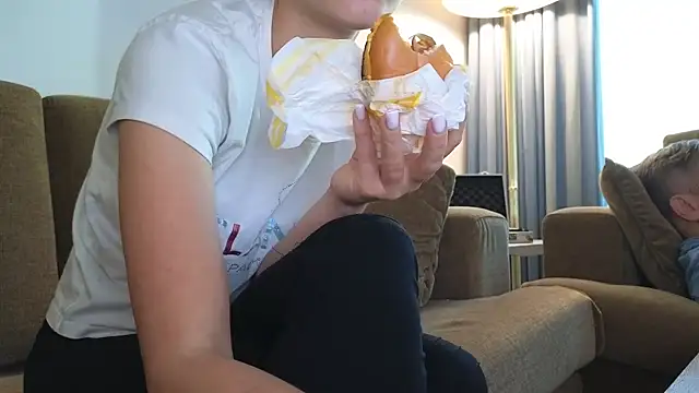 Mr-and-Mrs-Smith online show from 24, 9, 2025