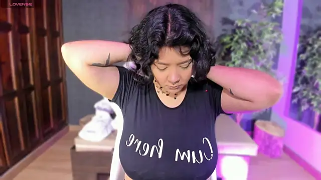 Evelynn online show from 5, 11, 2025