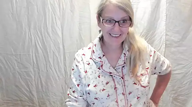 irinamaux online show from 19, 2, 2025