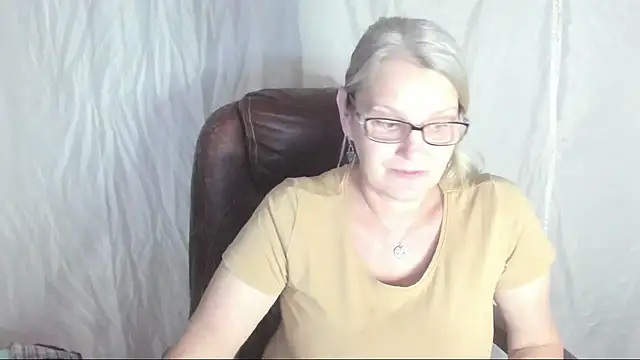 irinamaux online show from 6, 3, 2025