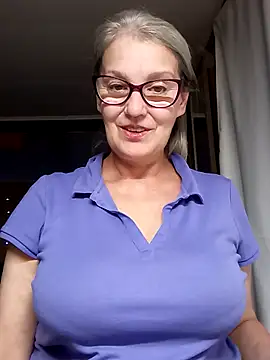 irinamaux online show from 4, 10, 2025