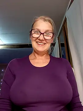 irinamaux online show from 15, 10, 2025