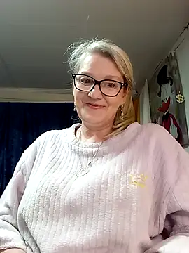 irinamaux online show from 11, 5, 2026