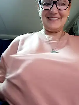 irinamaux online show from 20, 5, 2026