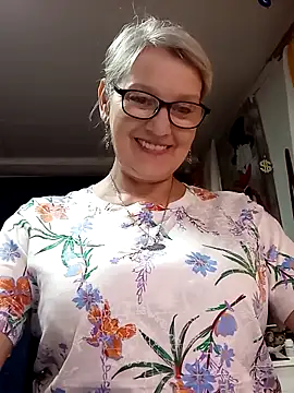 irinamaux online show from 24, 5, 2026