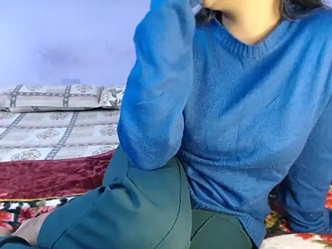 Snapshot of Freya_nia chatting on 7, 12, 2024 Freya nia online show from 7, 12, 2024