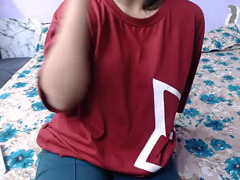 Snapshot of Freya_nia chatting on 4, 10, 2025 Freya nia online show from 4, 10, 2025