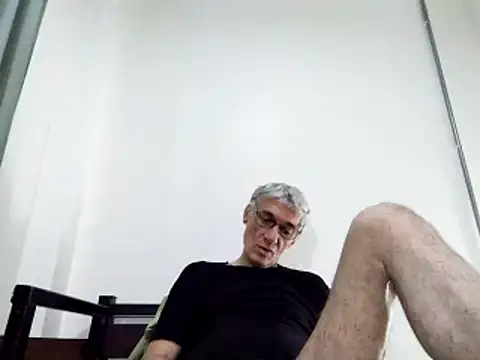 Snapshot of BIGUNCUTHARDCOCK chatting on 14, 3, 2025 BIGUNCUTHARDCOCK online show from 14, 3, 2025