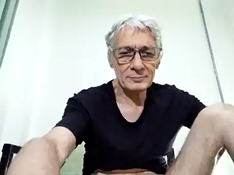 Snapshot of BIGUNCUTHARDCOCK chatting on 15, 3, 2025 BIGUNCUTHARDCOCK online show from 15, 3, 2025