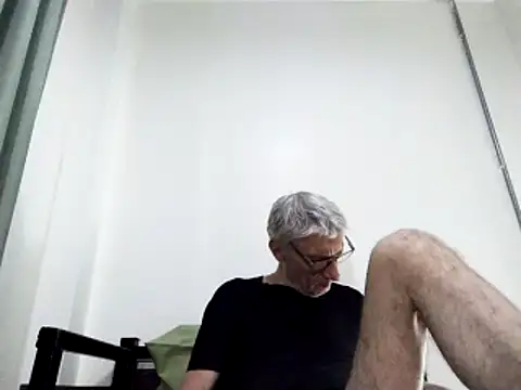 Snapshot of BIGUNCUTHARDCOCK chatting on 16, 3, 2025 BIGUNCUTHARDCOCK online show from 16, 3, 2025