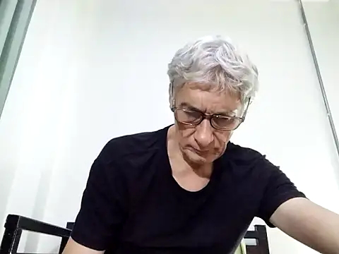 Snapshot of BIGUNCUTHARDCOCK chatting on 18, 3, 2025 BIGUNCUTHARDCOCK online show from 18, 3, 2025