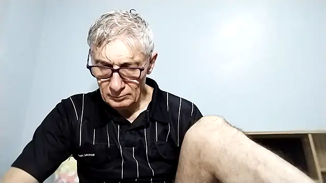 Snapshot of BIGUNCUTHARDCOCK chatting on 9, 9, 2025 BIGUNCUTHARDCOCK online show from 9, 9, 2025