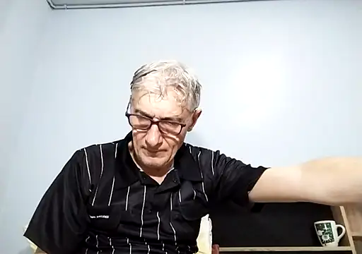 Snapshot of BIGUNCUTHARDCOCK chatting on 12, 9, 2025 BIGUNCUTHARDCOCK online show from 12, 9, 2025