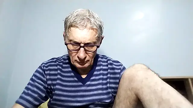 Snapshot of BIGUNCUTHARDCOCK chatting on 14, 9, 2025 BIGUNCUTHARDCOCK online show from 14, 9, 2025