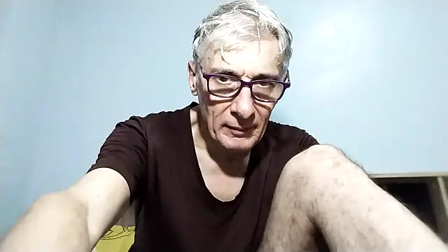 Snapshot of BIGUNCUTHARDCOCK chatting on 23, 9, 2025 BIGUNCUTHARDCOCK online show from 23, 9, 2025