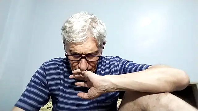 Snapshot of BIGUNCUTHARDCOCK chatting on 24, 9, 2025 BIGUNCUTHARDCOCK online show from 24, 9, 2025