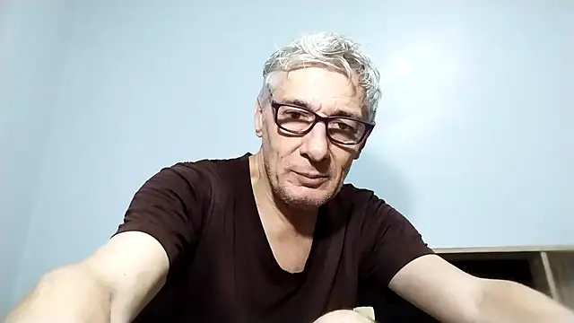 Snapshot of BIGUNCUTHARDCOCK chatting on 26, 9, 2025 BIGUNCUTHARDCOCK online show from 26, 9, 2025