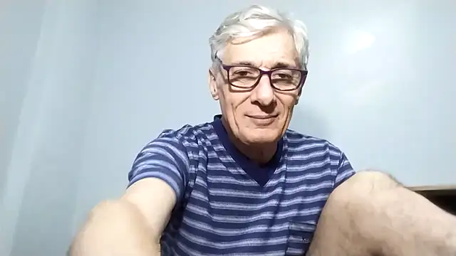 Snapshot of BIGUNCUTHARDCOCK chatting on 28, 9, 2025 BIGUNCUTHARDCOCK online show from 28, 9, 2025