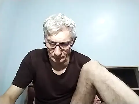 Snapshot of BIGUNCUTHARDCOCK chatting on 29, 9, 2025 BIGUNCUTHARDCOCK online show from 29, 9, 2025