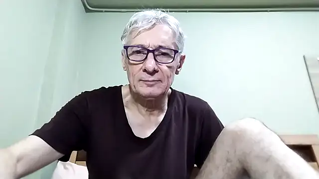 Snapshot of BIGUNCUTHARDCOCK chatting on 1, 10, 2025 BIGUNCUTHARDCOCK online show from 1, 10, 2025