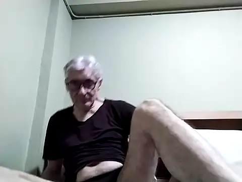 Snapshot of BIGUNCUTHARDCOCK chatting on 3, 10, 2025 BIGUNCUTHARDCOCK online show from 3, 10, 2025