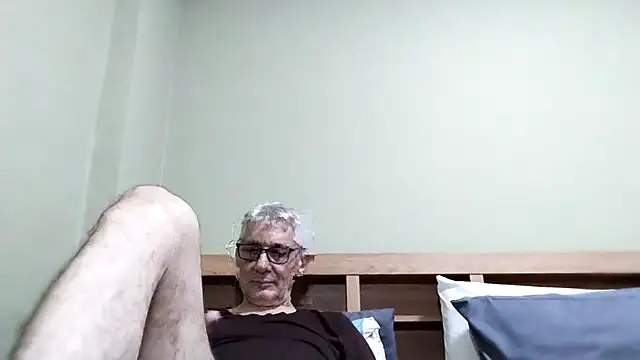 Snapshot of BIGUNCUTHARDCOCK chatting on 19, 10, 2025 BIGUNCUTHARDCOCK online show from 19, 10, 2025