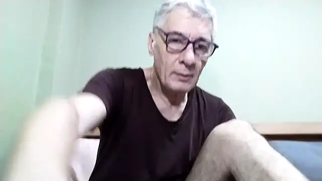 Snapshot of BIGUNCUTHARDCOCK chatting on 30, 10, 2025 BIGUNCUTHARDCOCK online show from 30, 10, 2025