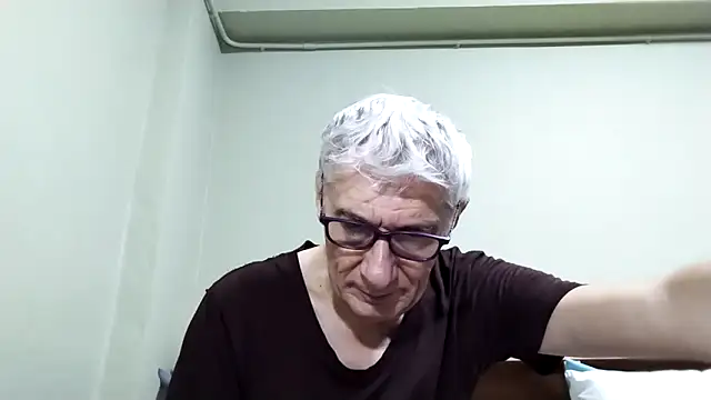 Snapshot of BIGUNCUTHARDCOCK chatting on 8, 11, 2025 BIGUNCUTHARDCOCK online show from 8, 11, 2025