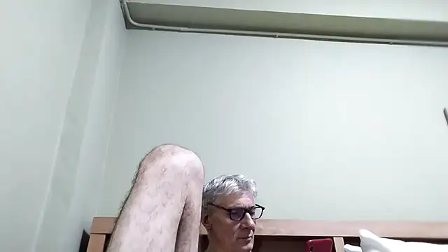 Snapshot of BIGUNCUTHARDCOCK chatting on 28, 11, 2025 BIGUNCUTHARDCOCK online show from 28, 11, 2025