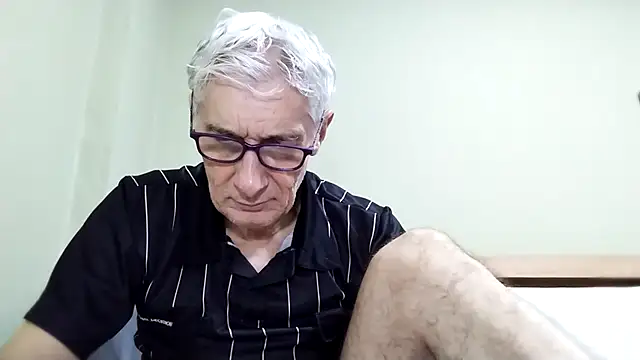 Snapshot of BIGUNCUTHARDCOCK chatting on 1, 12, 2025 BIGUNCUTHARDCOCK online show from 1, 12, 2025